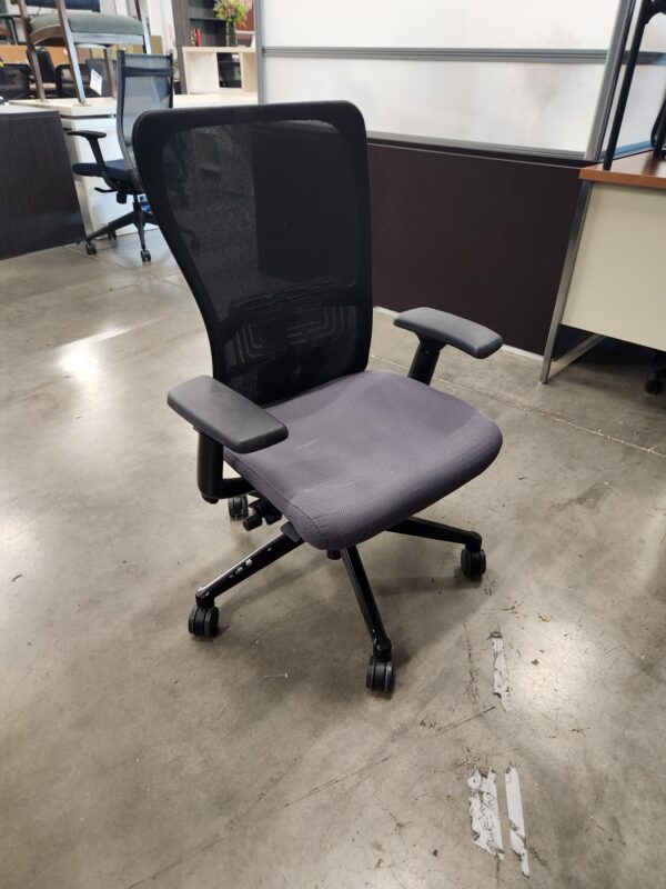 Pre-Owned Haworth Zody Chair (Reno) - Image 2